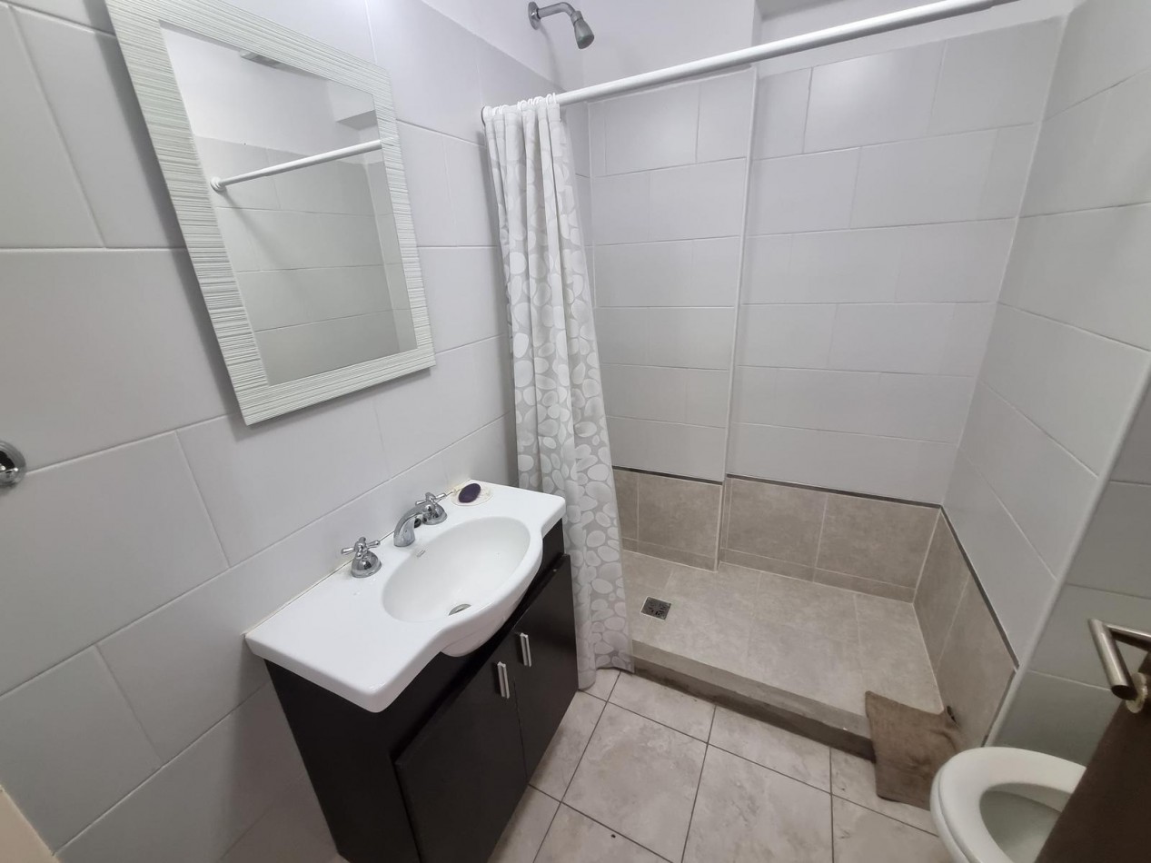 Venta Departamento 1 Dormitorio San Juan 600