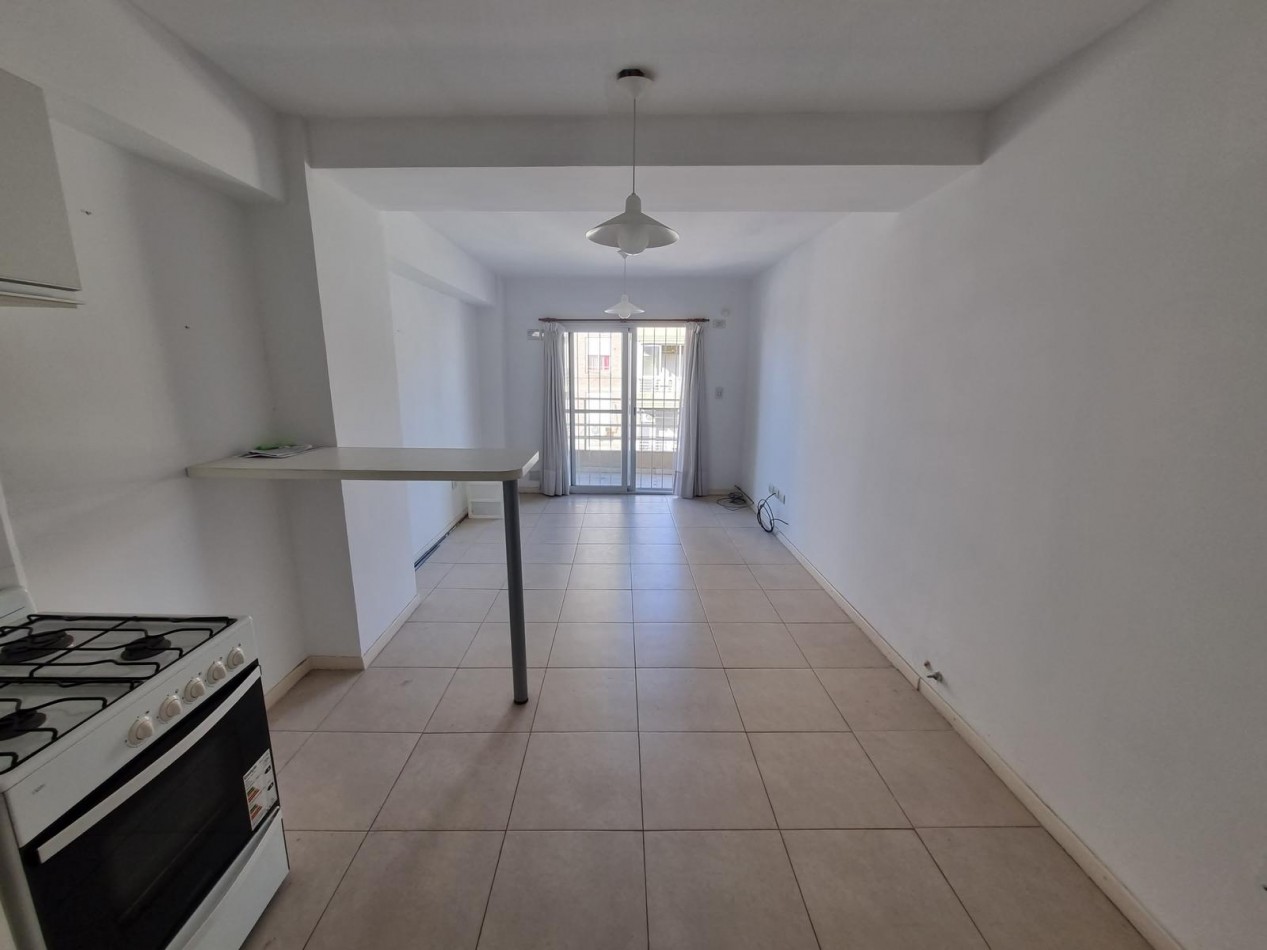 Venta Departamento 1 Dormitorio San Juan 600