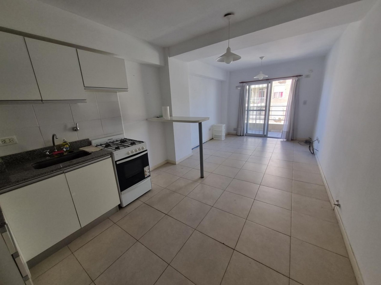 Venta Departamento 1 Dormitorio San Juan 600