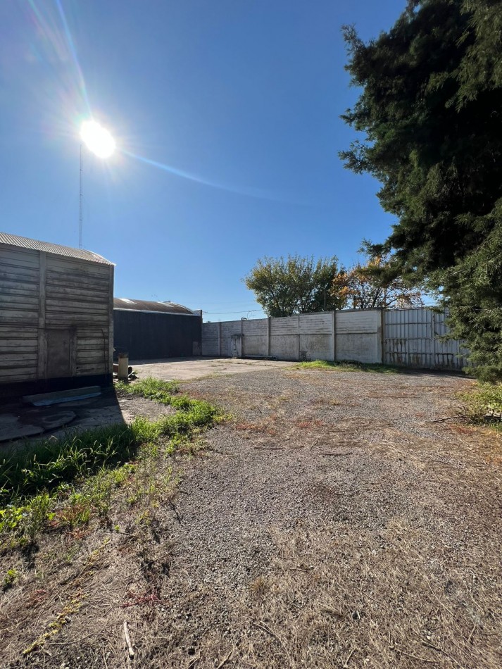Galpon de 525 m2 en Terreno de 2025 m2 Alvarez