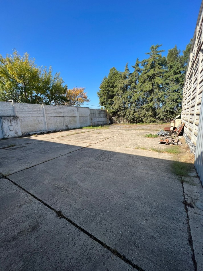 Galpon de 525 m2 en Terreno de 2025 m2 Alvarez