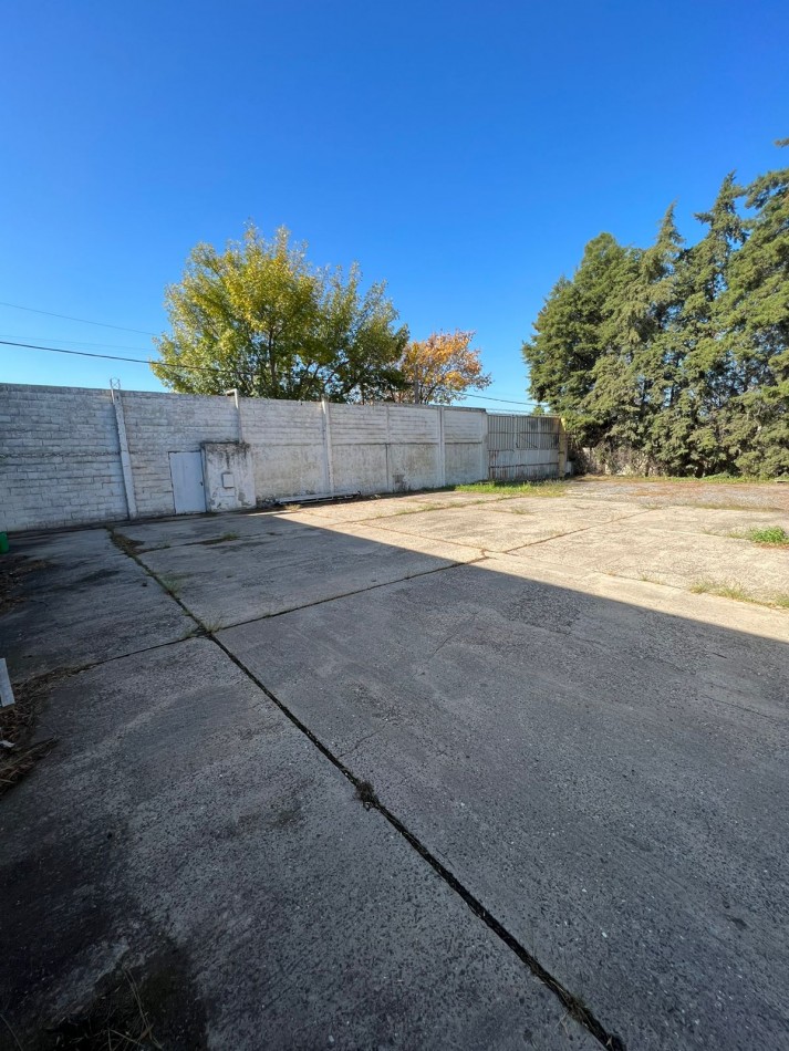 Galpon de 525 m2 en Terreno de 2025 m2 Alvarez