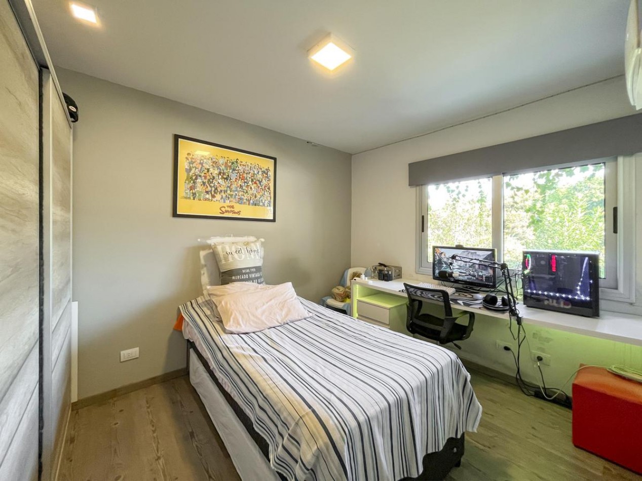 Casa 3 Dormitorios con Cochera, Jardin y Pileta en Alberdi