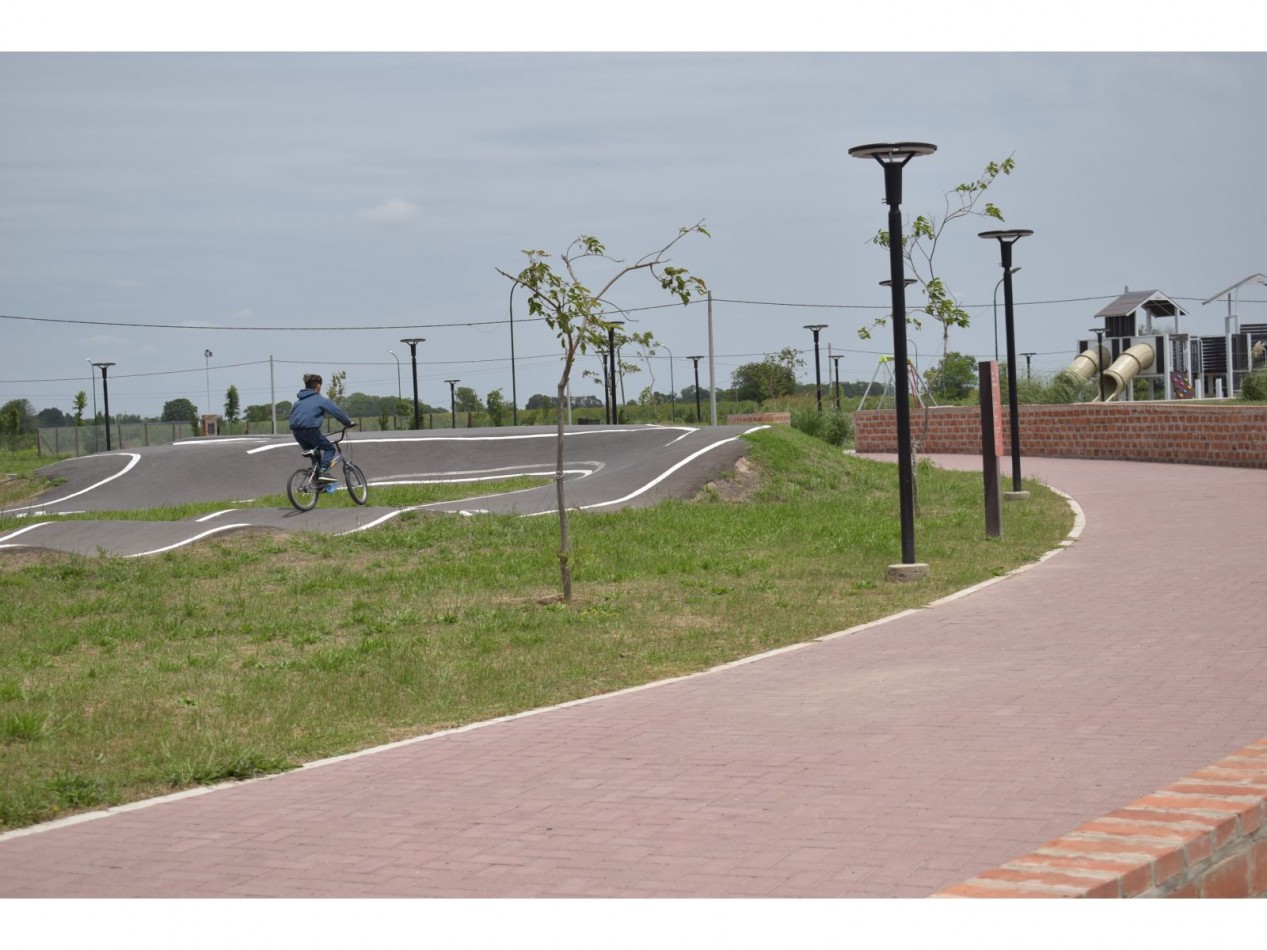 Terreno en Los Pinos 4 de 340 m2 Alvarez