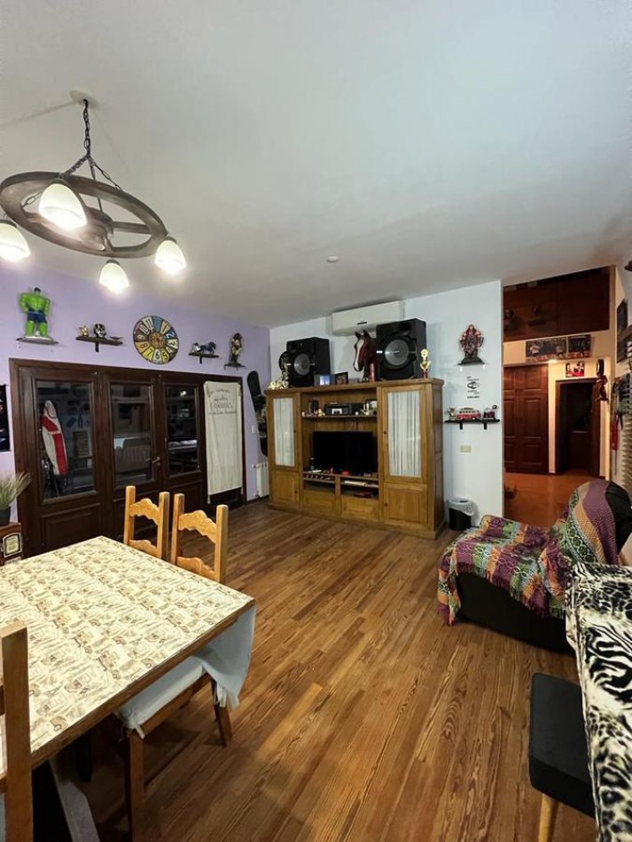 Casa 5 Dormitorios con Piscina Chacra Los Raigales