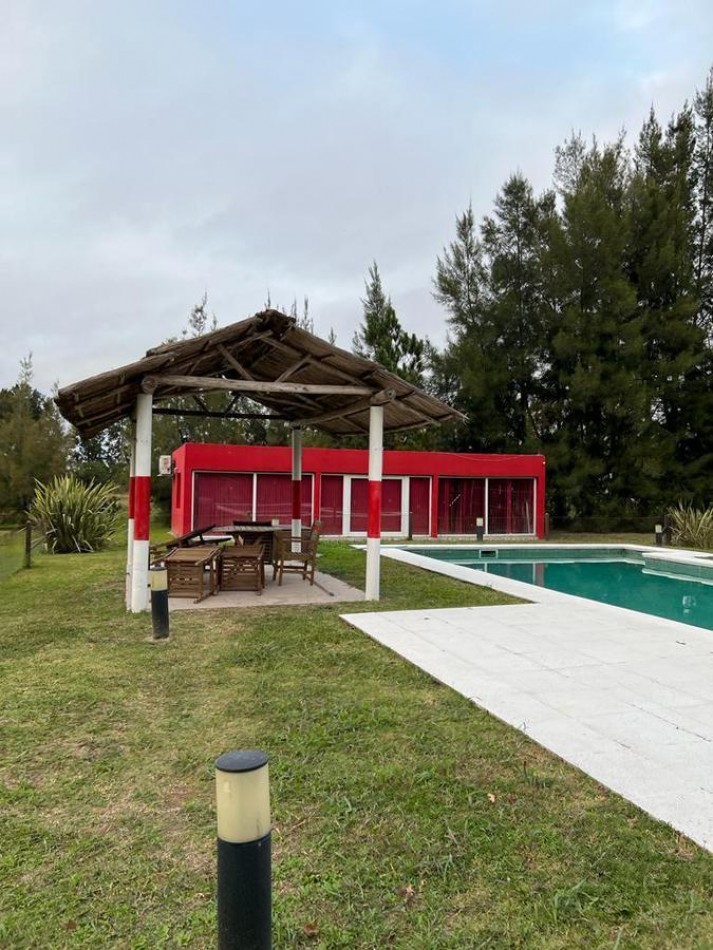 Casa 5 Dormitorios con Piscina Chacra Los Raigales