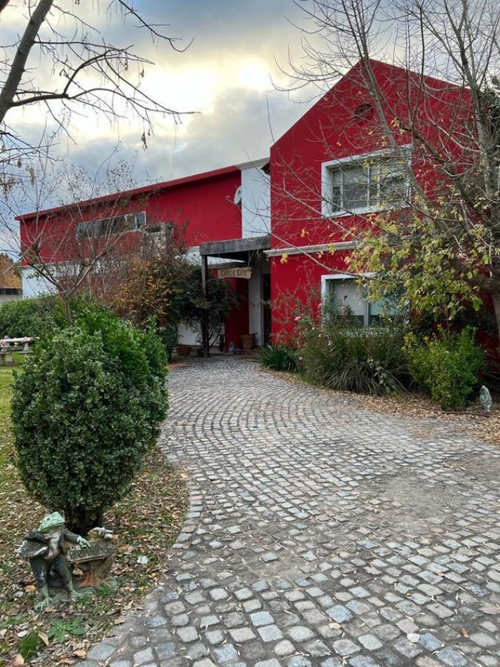 Casa 5 Dormitorios con Piscina Chacra Los Raigales