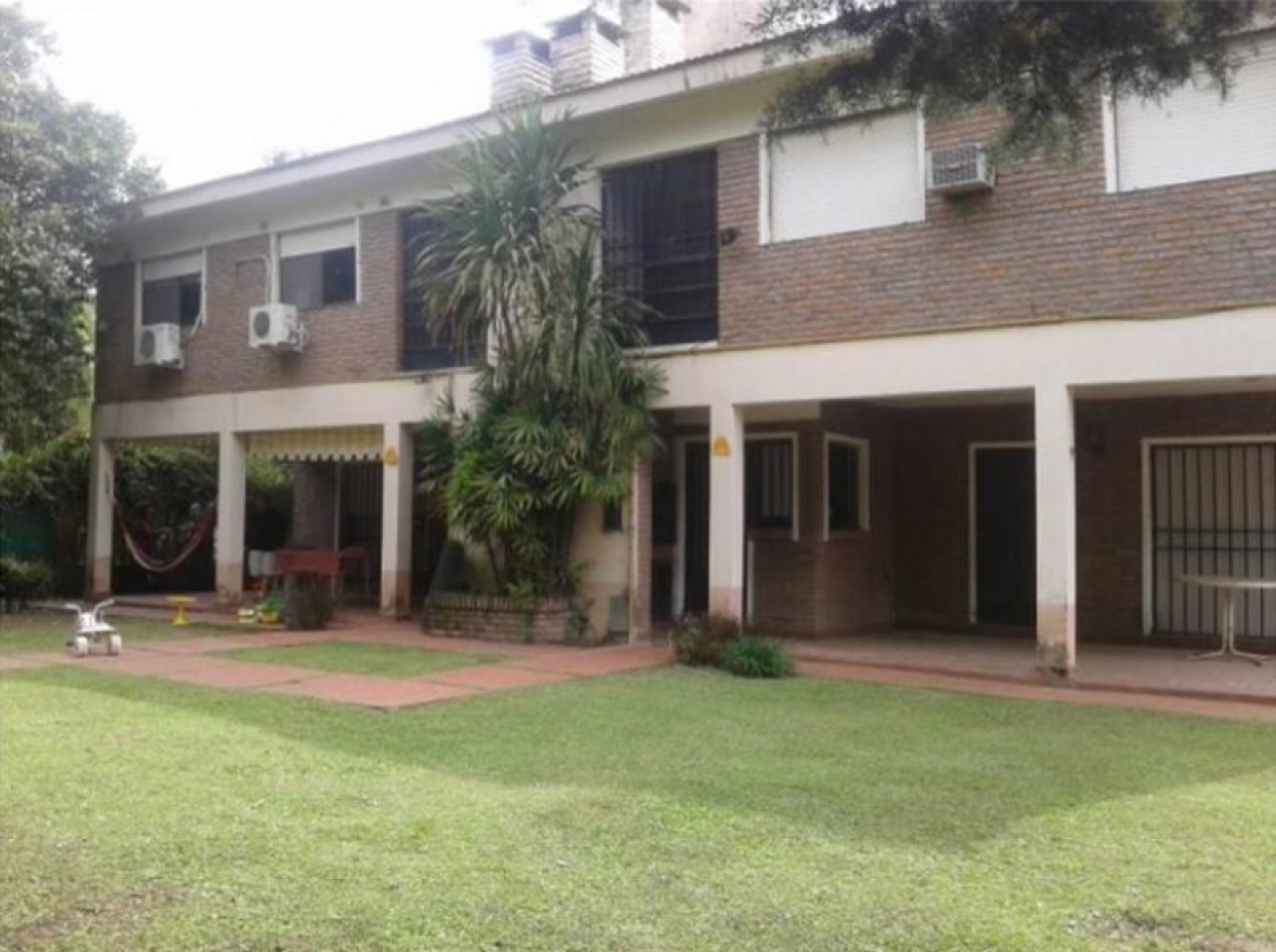 Casa 4 Dormitorios en Funes Kennedy 2500