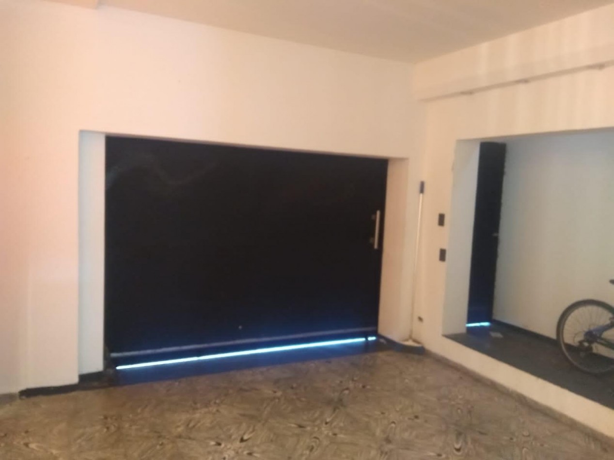 Casa 3 Dormitorios con Cochera y Piscina zona Sur