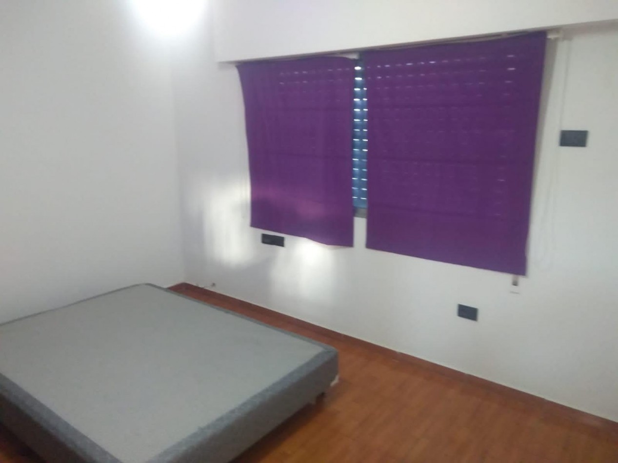 Casa 3 Dormitorios con Cochera y Piscina zona Sur
