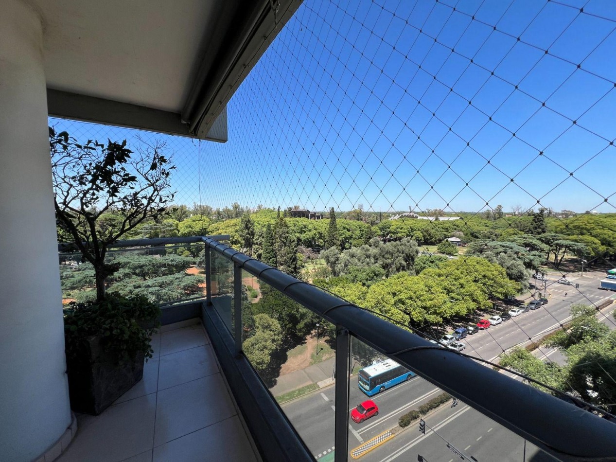 Venta Departamento 3 Dormitorios con Cochera y Amenities Av. Pellegrini 2300