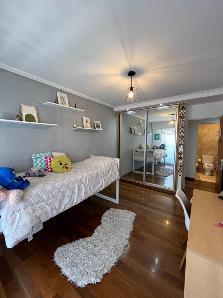 Venta Departamento 3 Dormitorios con Cochera y Amenities Av. Pellegrini 2300
