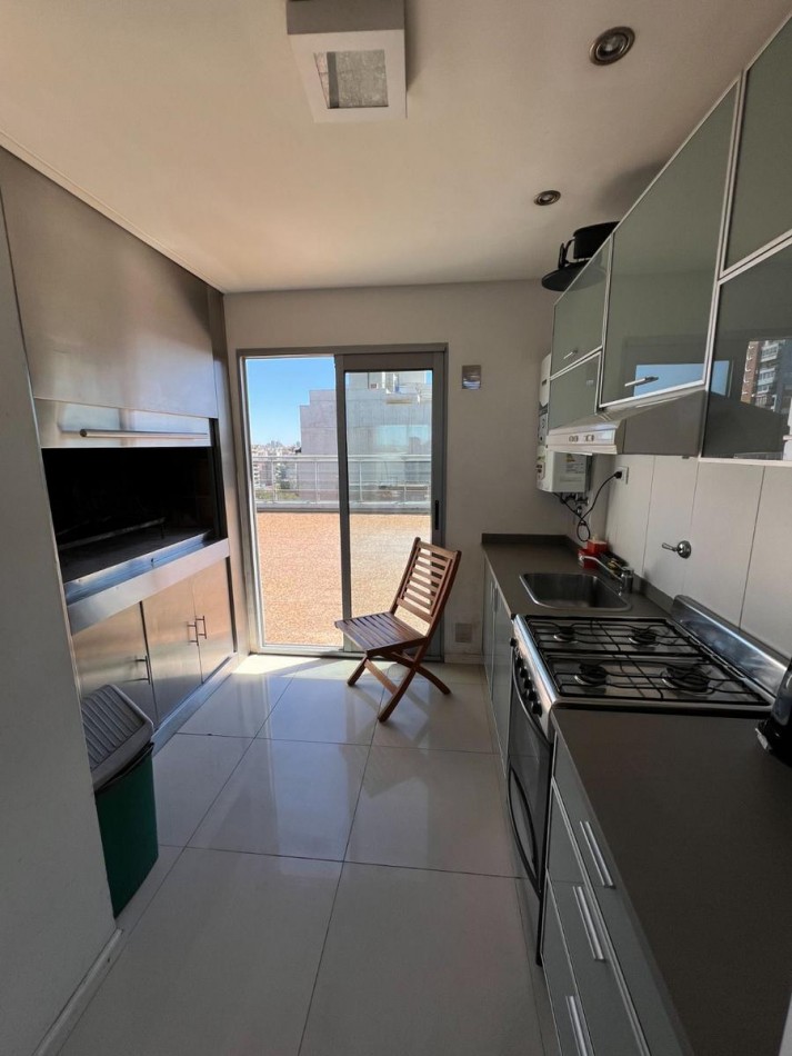 Venta Departamento 3 Dormitorios con Cochera y Amenities Av. Pellegrini 2300
