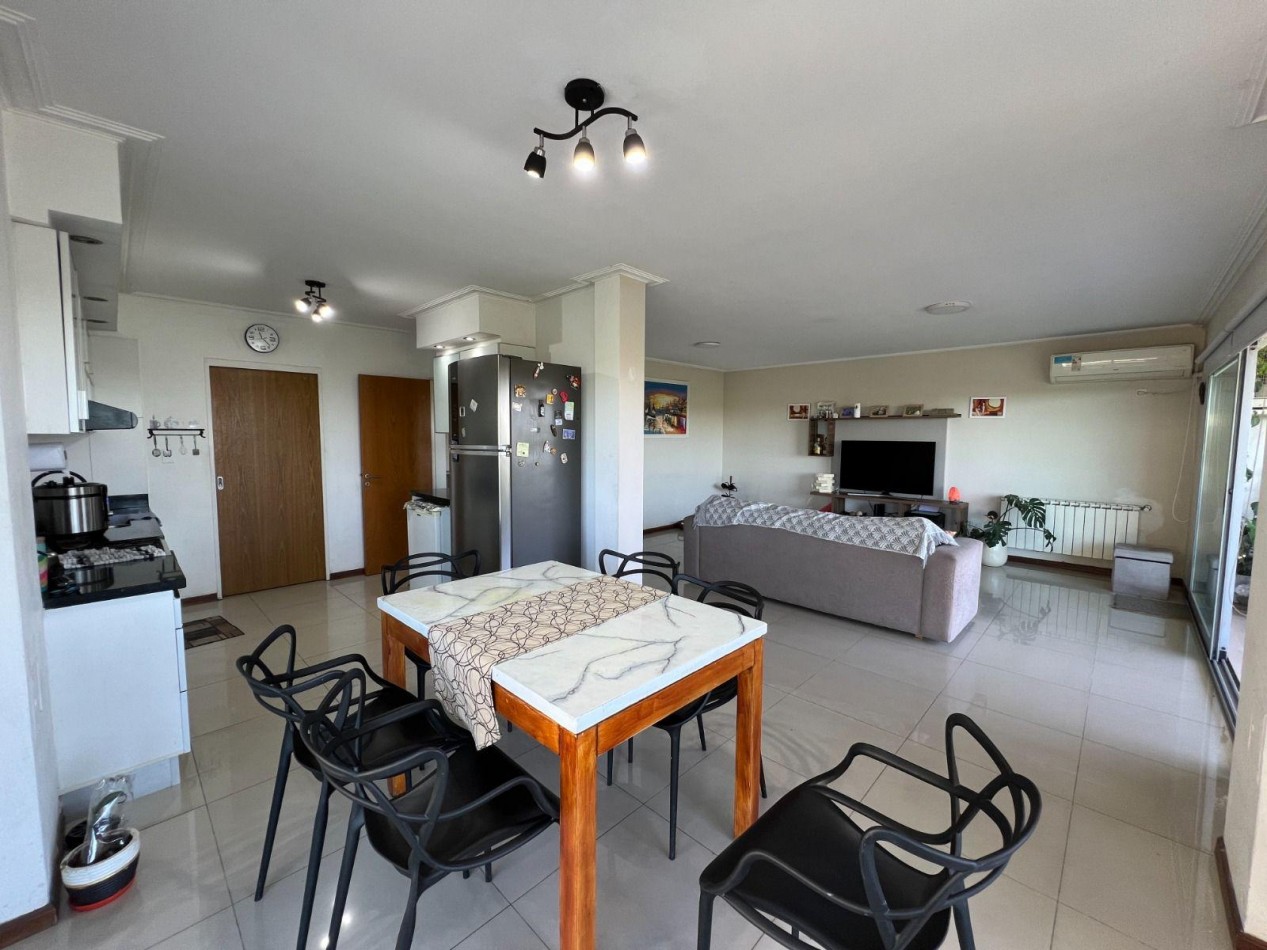 Venta Departamento 3 Dormitorios con Cochera y Amenities Av. Pellegrini 2300