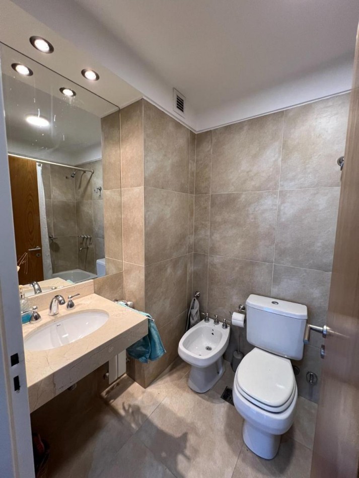 Venta Departamento 3 Dormitorios con Cochera y Amenities Av. Pellegrini 2300