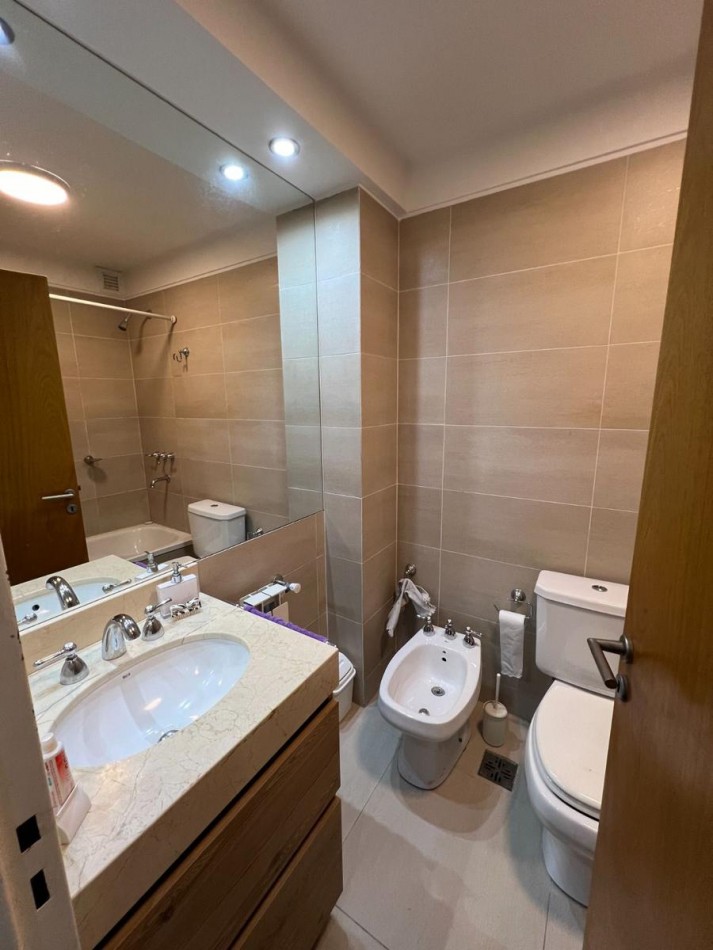 Venta Departamento 3 Dormitorios con Cochera y Amenities Av. Pellegrini 2300