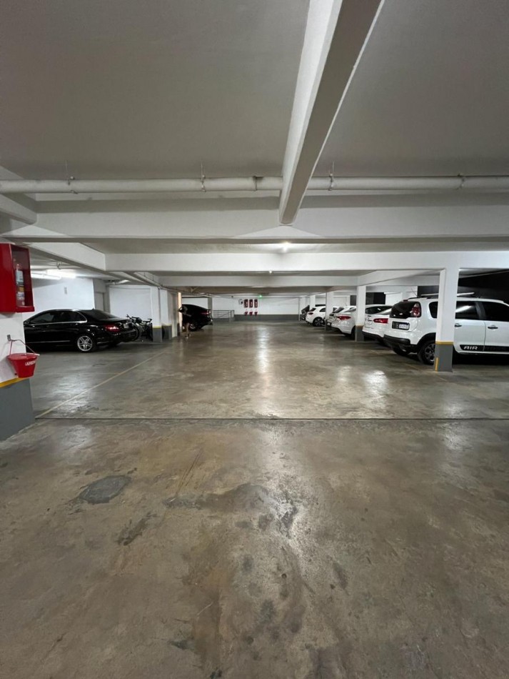 Venta Departamento 3 Dormitorios con Cochera y Amenities Av. Pellegrini 2300