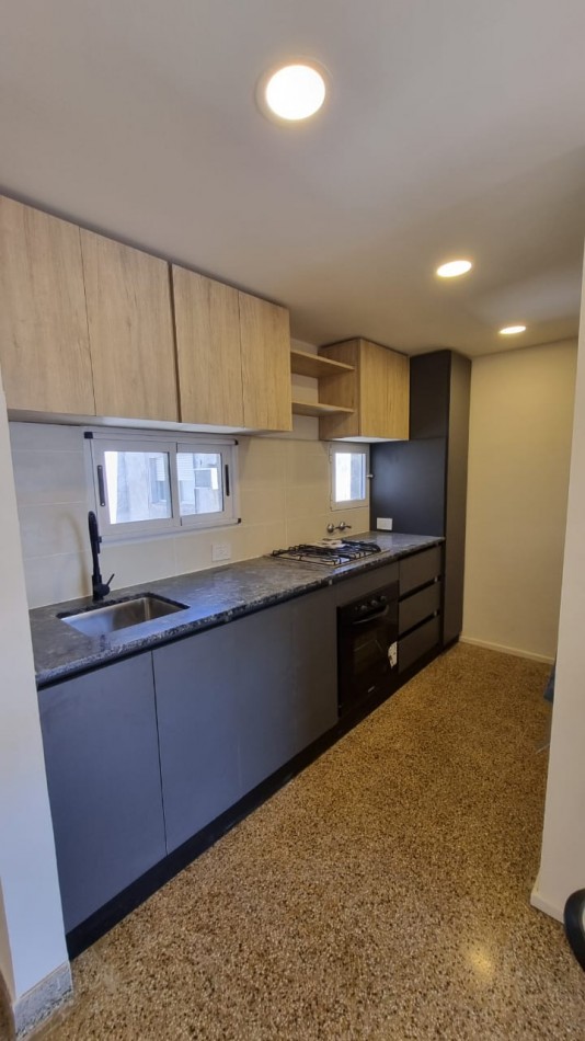 Venta Departamento 2 Dormitorios con Balcon 9 de Julio 1900