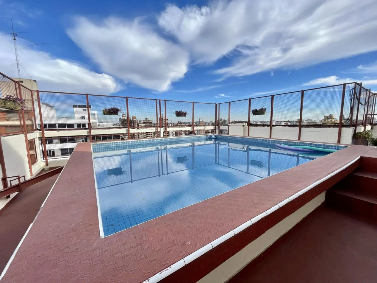 Departamento 3 Dormitorios con Amenities y Cochera sobre Av. Pellegrini