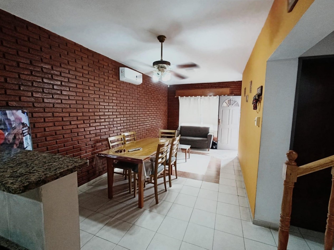 Venta Casa 3 Dormitorios con Galpon Barrio Acindar