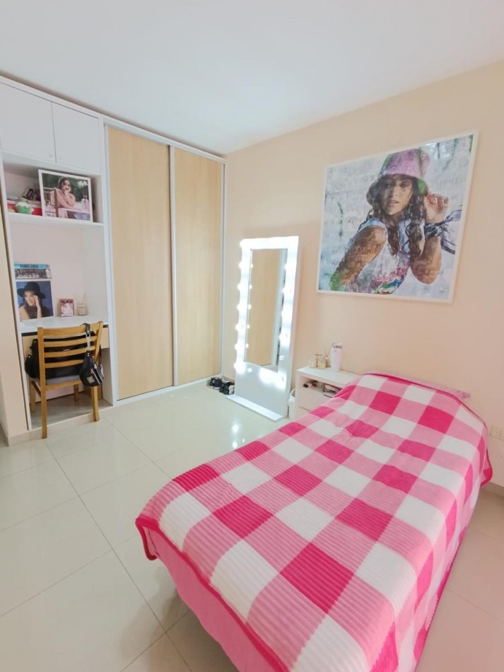 Venta Casa 3 Dormitorios con Galpon Barrio Acindar