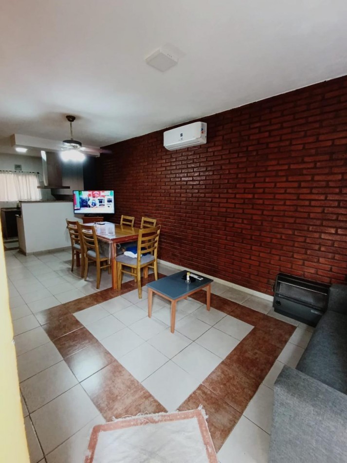 Venta Casa 3 Dormitorios con Galpon Barrio Acindar