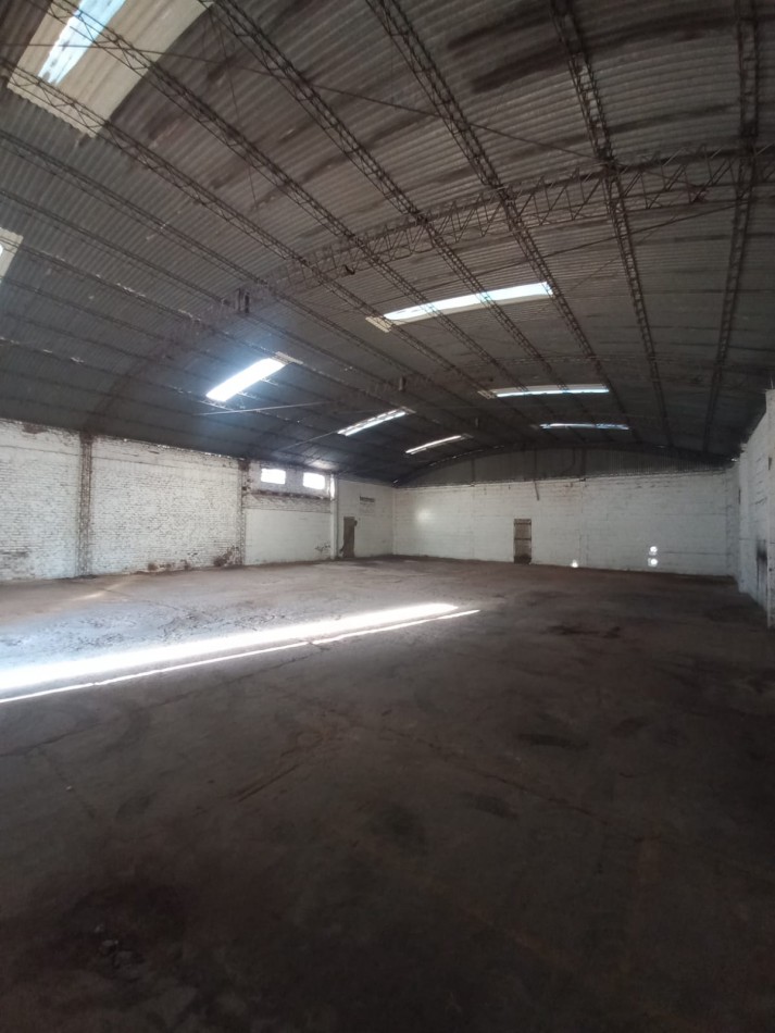 Alquiler Galpon 350 m2 en Alvarez
