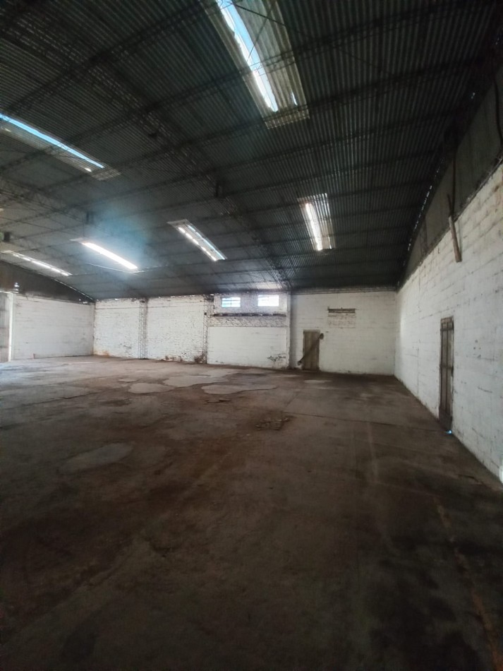 Alquiler Galpon 350 m2 en Alvarez